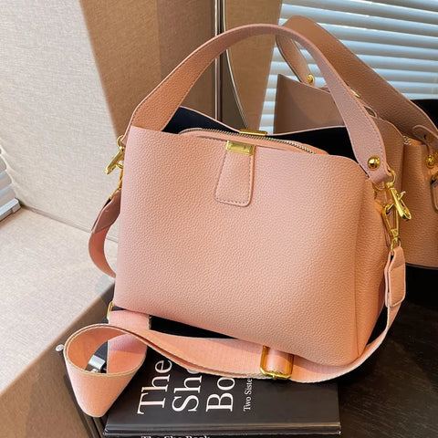2026 New Trendy Fashion Handheld Bucket Bag Large Capacity Crossbody Bag for Women High-end Feel Women's Bag