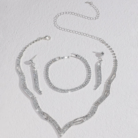 Women's fashion design jewelry set, simple and versatile, light luxury style, sparkling accessories