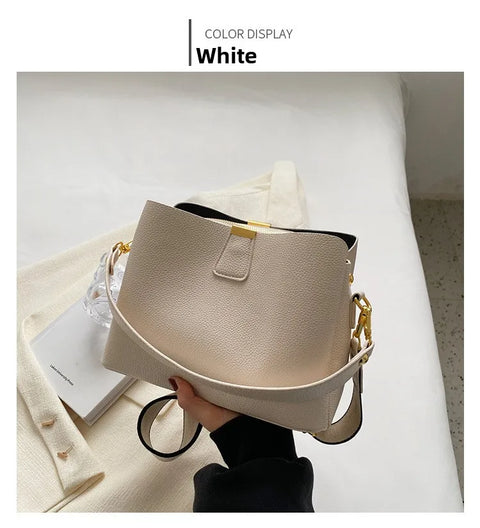 2026 New Trendy Fashion Handheld Bucket Bag Large Capacity Crossbody Bag for Women High-end Feel Women's Bag