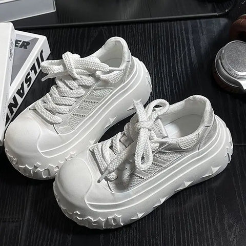 Korean Fashion Chunky Sneakers for Women Summer Platform Lightweight Designer Shoes High Street Leisure Soft Walking Shoes