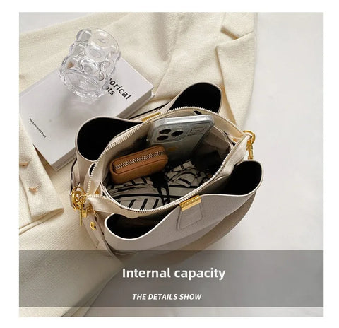 2026 New Trendy Fashion Handheld Bucket Bag Large Capacity Crossbody Bag for Women High-end Feel Women's Bag