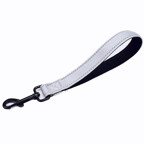 Dog Leash Short Dogs Leash 25cm Nylon Reflective Leashes for Dog Walking Comfortable Handle Short Dogs Leashes Nylon Pet Chain