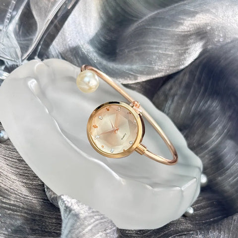 Minimalist Women Pearl Bracelet Watch Rhinestone Small Dial Quartz Wristwatch Luxury Design Elegant Ladies Clock Gifts