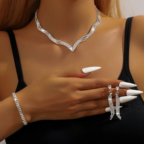Women's fashion design jewelry set, simple and versatile, light luxury style, sparkling accessories